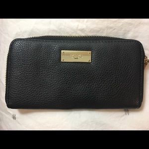 BCBG Wallet